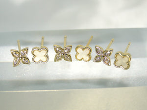 White Blossom Stud Earrings Set